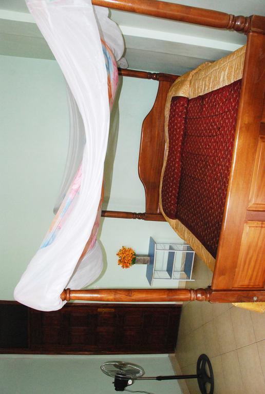 Serene Hotel Kampala Phòng bức ảnh